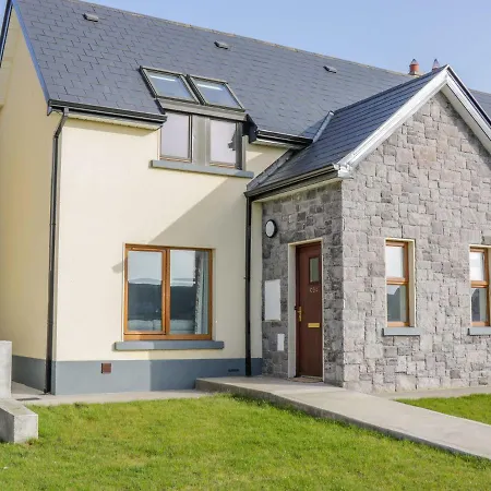 C64 Cahermore Village * Enniscrone